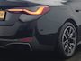 BMW i4 eDrive 35 70 kWh 286pk Dealer O.H | SOH 96,3% | Adaptive Cruise | Camera | Lederen Sportstoelen Verwarmd | Apple Carplay | Keyless | Navigatie | Virtual | DAB | 18"L.M |