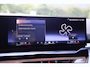 BMW 5-Serie Touring 530e xDrive M-sport | Bowers Wilkins | Drive ass Pro | HUD | 360 | 20" | Elektr. Trekhaak | Keyless | Iconic Glow | Alarm Kl.3 | Etc.