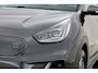 Kia Niro EV e-Niro 64 kWh | SOH 100% | Rijklaar! | Leder | Stoelventilatie | Camera | Adapt. Cruise | All Seasons