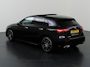 Mercedes-Benz A-klasse 180 Business Solution AMG | Panoramaschuifdak | Night | Premium Plus pakket | Dodehoekassistent | Head-up display | 19-inch Zwarte AMG Velgen |