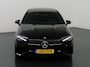 Mercedes-Benz A-klasse 180 Business Solution AMG | Panoramaschuifdak | Night | Premium Plus pakket | Dodehoekassistent | Head-up display | 19-inch Zwarte AMG Velgen |