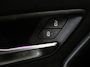 Mercedes-Benz A-klasse 180 Business Solution AMG | Panoramaschuifdak | Night | Premium Plus pakket | Dodehoekassistent | Head-up display | 19-inch Zwarte AMG Velgen |