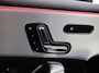 Mercedes-Benz A-klasse 180 Business Solution AMG | Panoramaschuifdak | Night | Premium Plus pakket | Dodehoekassistent | Head-up display | 19-inch Zwarte AMG Velgen |
