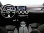 Mercedes-Benz A-klasse 180 Business Solution AMG | Panoramaschuifdak | Night | Premium Plus pakket | Dodehoekassistent | Head-up display | 19-inch Zwarte AMG Velgen |