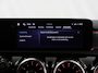 Mercedes-Benz A-klasse 180 Business Solution AMG | Panoramaschuifdak | Night | Premium Plus pakket | Dodehoekassistent | Head-up display | 19-inch Zwarte AMG Velgen |