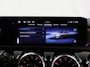 Mercedes-Benz A-klasse 180 Business Solution AMG | Panoramaschuifdak | Night | Premium Plus pakket | Dodehoekassistent | Head-up display | 19-inch Zwarte AMG Velgen |