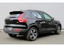 Volvo XC40 B4 Plus Dark | Trekhaak | Verwarmbare voorstoelen en voorruit | Premium audio by Harman Kardon | Apple carplay/Android auto | Adaptieve cruise control |Pilot Assist |