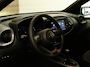 Toyota Aygo X Hybrid 115 pulse - DIRECT UIT VOORRAAD LEVERBAAR - EASY PACK (PARKEERSENSOREN VOOR & ACHTER / KEYLESS ENTRY) - VOORSTOELEN VERWARMD - KEYLESS START - CLIMATE CONTROL - APPLE CARPLAY/ANDROID AUTO - ACHTERUITRIJCAMERA - CRUISE CONTROL ADAPTIEF - DRAADLOZE TELEFOONLADER - TWO TONE