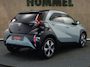 Toyota Aygo X Hybrid 115 pulse - DIRECT UIT VOORRAAD LEVERBAAR - EASY PACK (PARKEERSENSOREN VOOR & ACHTER / KEYLESS ENTRY) - VOORSTOELEN VERWARMD - KEYLESS START - CLIMATE CONTROL - APPLE CARPLAY/ANDROID AUTO - ACHTERUITRIJCAMERA - CRUISE CONTROL ADAPTIEF - DRAADLOZE TELEFOONLADER - TWO TONE