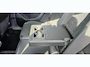 Volvo XC40 2.0 T4 Momentum Pro 1800KG Trekgewicht / Trekhaak / Stuur -en Stoelverwarming / Achterbank verwarmd / Elektr. voorstoel / Elektr. Koffer. / Parkeersensoren / Navigatie via App /