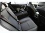 Toyota RAV4 2.5 Hybrid Bi-Tone Automaat | Apple CarPlay & Android Auto | JBL premium audio met 9 JBL speakers incl. subwoofer | Toyota Touch® 2 Go Plus navigatiesysteem | Ruitenwisser ontdooier vóór (benzine) | B