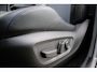 Toyota RAV4 2.5 Hybrid Bi-Tone Automaat | Apple CarPlay & Android Auto | JBL premium audio met 9 JBL speakers incl. subwoofer | Toyota Touch® 2 Go Plus navigatiesysteem | Ruitenwisser ontdooier vóór (benzine) | B