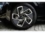 Lynk & Co 02 Business Edition 66 kWh | Apple Carplay/Android Auto | Keyless entry | Adaptive cruise control | Achteruitrijcamera | Panoramadak | 11KW lader | Stoelverwarming | Dodehoekdetectie |  Ledverlichting | 15,4 inch middendisplay