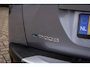Peugeot e-2008 EV GT-LINE 50 kWh | Camera | Stoelverwarming | Apple Carplay/Android Auto | Keyless | Navigatie | Sportstoelen | Achteruitrijcamera | Apple Carplay/Android Auto|telefoonintegratie premium | Halflederen bekleding