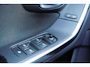 Volvo V60 1.6 DRIVe Kinetic + TREKHAAK / LED / STOELVERWARMING