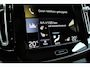 Volvo XC40 1.5 T5 Recharge Inscription | Dealeronderhouden | Glazen Schuif-/Kanteldak | Semi Elektrisch Inklapbare Trekhaak | 19-inch Lichtmetalen Velgen | All-Season Banden | Lederen Bekleding Amber | Elektrisch Verstelbare Voorstoelen Met Geheugen | Adaptieve Cruise Control | Pilot Assist | Stuurverwarming | Stoelverwarming | Geint Glas | Keyless | Elektrische Achterklep Met Sensorsturing | Parkeersensoren Voor en Achter | Achteruitrijcamera | BLIS | Carplay/Android Auto |