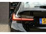 BMW 3-Serie 330e G21 Touring M Sport / NAP / Adaptive / Keyless / Trekhaak / BTW