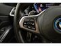 BMW 3-Serie 330e G21 Touring M Sport / NAP / Adaptive / Keyless / Trekhaak / BTW
