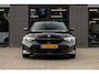 BMW 3-Serie 330e G21 Touring M Sport / NAP / Adaptive / Keyless / Trekhaak / BTW