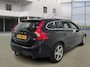 Volvo V60 1.6 T3 Momentum/NweAPK/STARTSTOP/CRUISE/NAVI/CLIMA/TREKHAAK