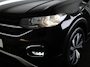 Volkswagen T-Cross 1.0 TSI Life ACTIVE 110 PK DSG | Navigatie | Airco automatisch | Parkeerassistent | Digitaal dashboard | 17"LM velgen |