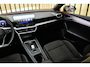 SEAT Leon 1.5 eTSI Style FR 125dkm Trekhaak Carplay DSG LED Virtual ACC Stoelverw. + Nwe APK