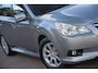 Subaru Legacy Touring Wagon 2.0i Luxury | Xenon | Cruise-control | Stoelverwarming | Trekhaak | Airco | NL auto!! |