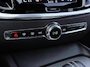 Volvo S60 2.0 B3 R-Design | Incl. 12 maanden garantie | Trekhaak | Achteruitrijcamera | Parkeersensoren | Stoelverwarming | Stuurverwarming | Voorruit verwarmd | Stoelgeheugen | Elektrische verstelbare stoelen | Lichtmetalen velgen | Dodehoekdetectie