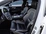 Volvo S60 2.0 B3 R-Design | Incl. 12 maanden garantie | Trekhaak | Achteruitrijcamera | Parkeersensoren | Stoelverwarming | Stuurverwarming | Voorruit verwarmd | Stoelgeheugen | Elektrische verstelbare stoelen | Lichtmetalen velgen | Dodehoekdetectie