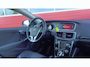 Volvo V40 1.5 T2 Edition+ AUTOMAAT / HARMAN-KARDON / KEYLESS / PANO / CAMERA / STOELVERW / NAVI / CLIMA / NL-AUTO