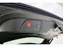 Peugeot 3008 1.6 HYbrid 225 Allure Pack Business | Electronic climate controle | Cruise control | Verwarmbare voorstoelen | Stof/kunstlederen bekleding | Elektrisch bedienbare achterklep | Apple Carplay/Android Auto | | Navigatie full map | DAB
