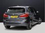BMW 2-Serie Active Tourer 218i M Sport [STOELVERWARMING, HEAD-UP, CAMERA, CRUISE CONTROL, PDC V+A, CLIMATE CONTROL, BLUETOOTH, LEDER STUUR, ELEKTRISCHE ACHTERKLEP, NAVIGATIE, NIEUWSTAAT]