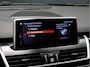 BMW 2-Serie Active Tourer 218i M Sport [STOELVERWARMING, HEAD-UP, CAMERA, CRUISE CONTROL, PDC V+A, CLIMATE CONTROL, BLUETOOTH, LEDER STUUR, ELEKTRISCHE ACHTERKLEP, NAVIGATIE, NIEUWSTAAT]