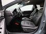 Hyundai Ioniq Premium EV 38 kWh | Achteruitrijcamera | Warmtepomp | Geheugen stoelen | Stoelverwarming | Adaptieve Cruise Control