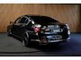BMW 7-Serie 745Le xDrive Executive Lounge HUD 360 ° Matrix ACC Leder Navi PDC Memory seats Elektr. bedienbaar achterklep Sky lounge Stoelventilatie voor & achter Stoelverwarming voor & achter TV tuner Harman Kardon Softclose Entertainment system achter LM velgen