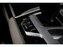 BMW 7-Serie 745Le xDrive Executive Lounge HUD 360 ° Matrix ACC Leder Navi PDC Memory seats Elektr. bedienbaar achterklep Sky lounge Stoelventilatie voor & achter Stoelverwarming voor & achter TV tuner Harman Kardon Softclose Entertainment system achter LM velgen