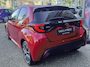 Toyota Yaris 1.5 Hybrid 115 Dynamic STOEL/STUURVERW LED KEYLESS PARK-SENSOREN BLIND SPOT NAVI CAMERA AD-CRUISE CLIMA APPLE/ANDROID 16'' LM-VELGEN