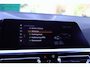 BMW 3-Serie 330i M-Sport | Adapt LED | 19 inch | Hifi | Leder/Alcantara | Live Cockpit Plus | Shadow Line | Stoelverwarming | Etc.