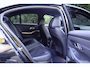 BMW 3-Serie 330i M-Sport | Adapt LED | 19 inch | Hifi | Leder/Alcantara | Live Cockpit Plus | Shadow Line | Stoelverwarming | Etc.