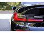 BMW 3-Serie 330i M-Sport | Adapt LED | 19 inch | Hifi | Leder/Alcantara | Live Cockpit Plus | Shadow Line | Stoelverwarming | Etc.