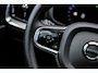 Volvo V60 2.0 T8 Plug-in Hybrid AWD Plus Dark | PHEV Long Range | Trekhaak | Sportstoelen | Panoramadak | Harman Kardon Audio | Head-up Display | 360 Graden Camera | Stoelverwarming voor en achter | Keyless Entry | Elektrische Achterklep | Elektrisch Verstelbare Voorstoelen | Cruise Control Adaptief | BLIS | Google Navigatie | Apple Carplay | Android Auto