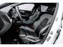 Volvo V60 2.0 T8 Plug-in Hybrid AWD Plus Dark | PHEV Long Range | Trekhaak | Sportstoelen | Panoramadak | Harman Kardon Audio | Head-up Display | 360 Graden Camera | Stoelverwarming voor en achter | Keyless Entry | Elektrische Achterklep | Elektrisch Verstelbare Voorstoelen | Cruise Control Adaptief | BLIS | Google Navigatie | Apple Carplay | Android Auto