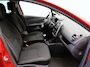 Renault Clio 0.9 TCe Limited | Navigatie | Parkeersensoren achter | Cruise control | Bluetooth | Airco |