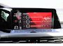 Volkswagen Golf 1.4 eHybrid 204pk Style | SoH 93% | Navigatie | Ergonomische Bestuurdersstoel | All Seasonbanden