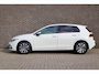 Volkswagen Golf 1.4 eHybrid 204pk Style | SoH 93% | Navigatie | Ergonomische Bestuurdersstoel | All Seasonbanden