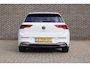 Volkswagen Golf 1.4 eHybrid 204pk Style | SoH 93% | Navigatie | Ergonomische Bestuurdersstoel | All Seasonbanden