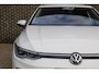 Volkswagen Golf 1.4 eHybrid 204pk Style | SoH 93% | Navigatie | Ergonomische Bestuurdersstoel | All Seasonbanden