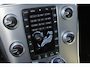 Volvo XC60 T5 FWD Summum | Fullmap Navigatie | Parkeercamera achter | Keyless entry & Start | Elektrisch verstelbare bestuurdersstoel met memory | BLIS | Xenon verlichting | Trekhaak |