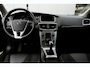 Volvo V40 2.0 T2 Nordic+ Dealer onderhouden | Standkachel | Trekhaak | LED verlichting | 16 inch lichtmetalen velgen | Stoelverwarming | Verwarmbare voorruit | Sensus Full-map navigatie | Bluetooth telefoonvoorbereiding