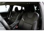 Volvo V40 2.0 T2 Nordic+ Dealer onderhouden | Standkachel | Trekhaak | LED verlichting | 16 inch lichtmetalen velgen | Stoelverwarming | Verwarmbare voorruit | Sensus Full-map navigatie | Bluetooth telefoonvoorbereiding